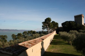 discretamente imponente