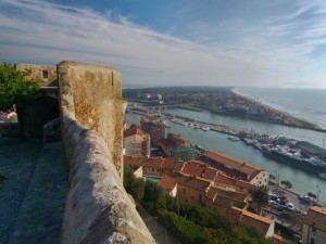 Dal castello. Il paese ed il porto canale