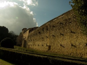 Horti Leonini- parco cinquecentesco le mura all’interno