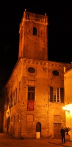 la terza torre di piazza San Michele