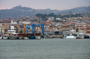 Panoramica sul Porto di S.Benedetto del tronto,sullo sfondo Acquaviva