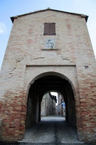 La porta d’entrata al Borgo di Montefabbri