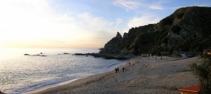 Capo Vaticano (VV), Baia di Grotticelle al tramonto