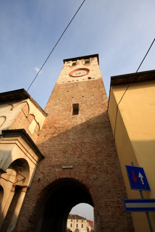 ''salita a senso alternato'' - Canneto sull'Oglio