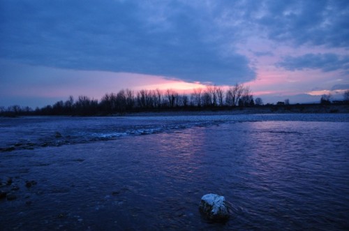Nove - La serenità del crepuscolo sul fiume Brenta