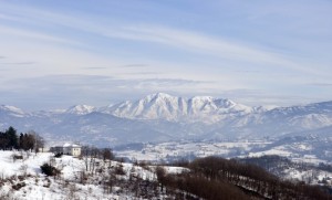 Il monte Tobbio svetta sulla val d’Orba.