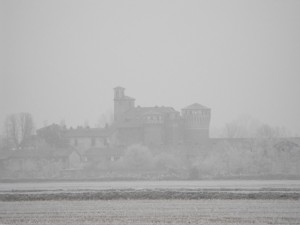 Castello di Valeggio nella nebbia