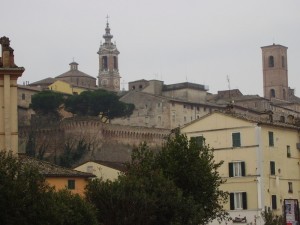 Jesi cinta murarie lato nord-est e campanile basilica