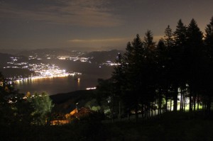Verbania vista dal Mottarone in notturna, VCO, Piemonte