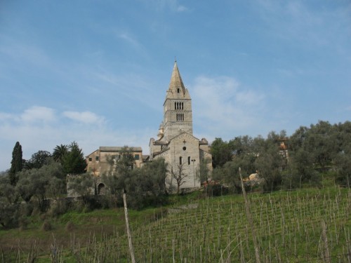 Cogorno - la chiesa dei Fieschi Cogorno - la chiesa dei Fieschi