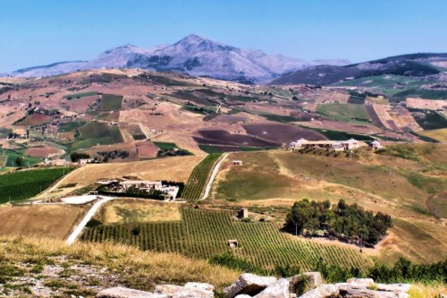 Calatafimi Segesta - Panorama dalla necropoli Calatafimi Segesta - Panorama dalla necropoli