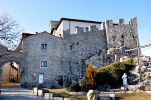 entrata al Borgo Fortezza di Castelmonte