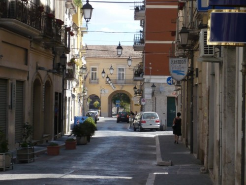 Foggia - ..uscendo dal centro storico..