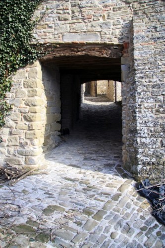 Mercatello sul Metauro - La porta d'ingresso al Castello della Pieve