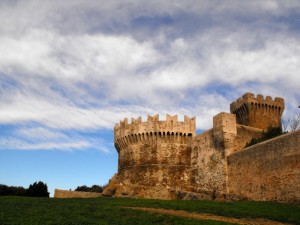 Il castello che scruta l’orizzonte