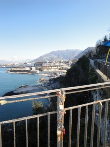 …e non ci staccheremo…mai…