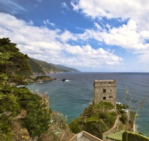 ” Le Cinque Terre e la Torre Saracena “