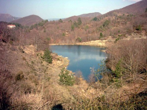 Mezzanego - Il laghetto al Passo del Bocco Mezzanego - Il laghetto al Passo del Bocco