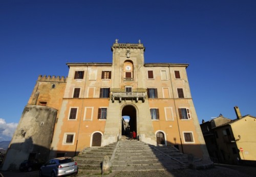 Filacciano - Castello Del Drago, la torre e l'antico castello