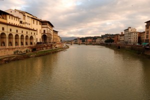 Cala la sera sull’Arno