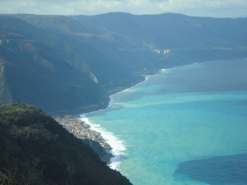 Bagnara Calabra - ..fa capolino Bagnara Calabra.. Bagnara Calabra - ..fa capolino Bagnara Calabra..