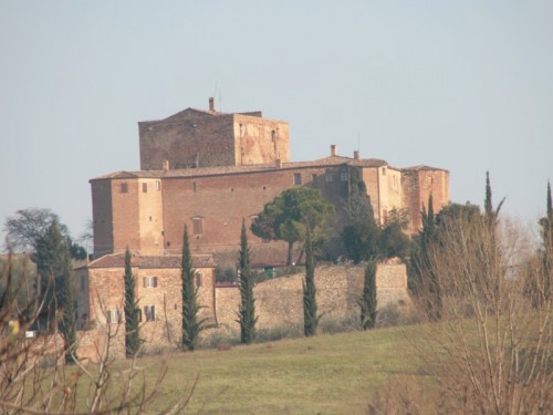Santarcangelo di Romagna - Rocca Malatestiana con un velo di foschia Santarcangelo di Romagna - Rocca Malatestiana con un velo di foschia