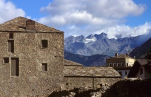 Mura, montagne e nuvole, Aosta (Augusta Praetoria Salassorum)