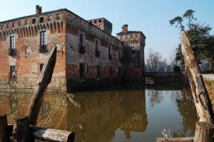 si raccolgono fondi x la ristrutturazione