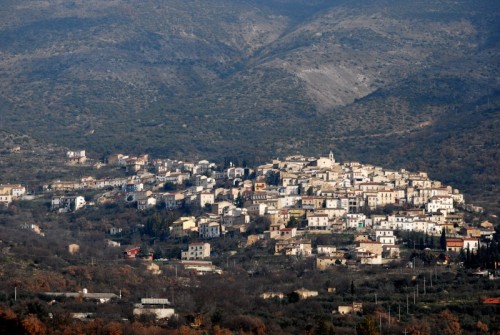 Ofena - nell parco del gran sasso Ofena - nell parco del gran sasso
