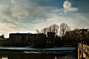 La torre di via Farnese dal lungoParma