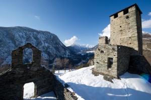 Il castello di Graines e la valle d’Ayas