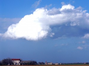 Pontescodogna - La Nube di Fantozzi è sulla Corte di Giarola