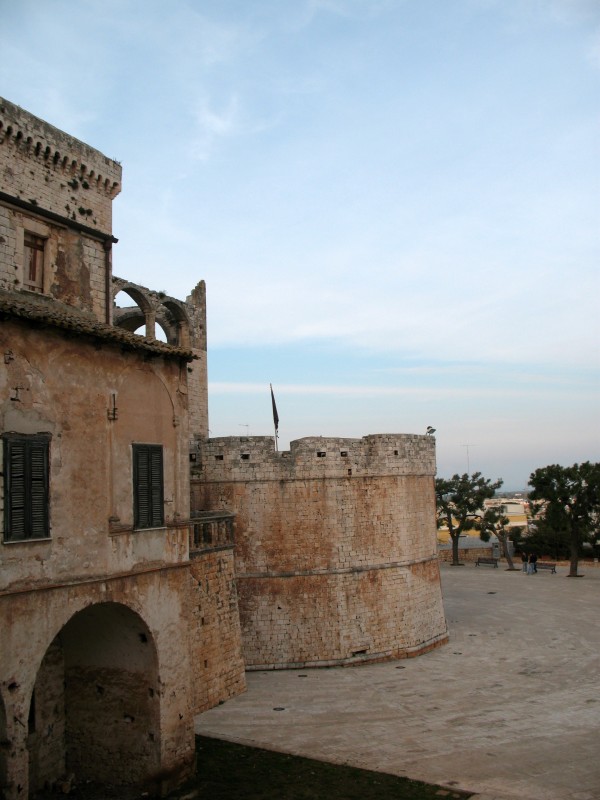 ''Forse il retro è un pò decadente, ma la suggestione resta…'' - Conversano