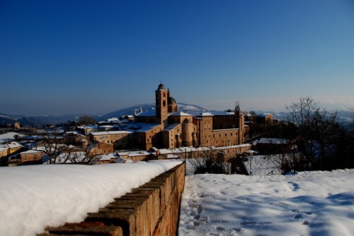 Urbino - Il muretto innevato