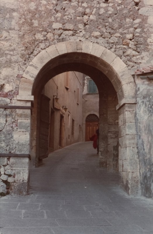 ''Porta d’ingresso al borgo medioevale'' - Capalbio