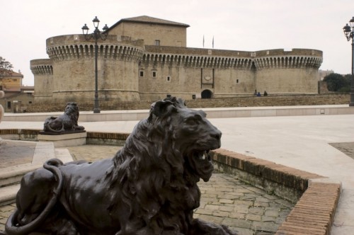 Senigallia - Il Leone a guardia della Rocca