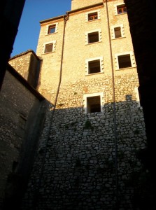 dietro il Castello