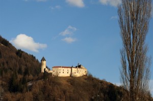 castel Pietra