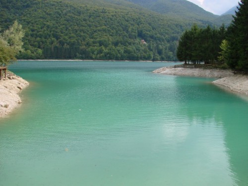 Barcis -  Lago di Barcis e il suo colore verde smeraldo