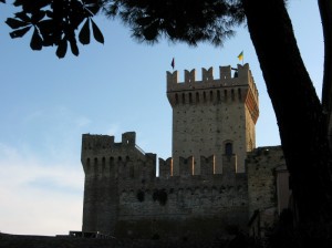 Offagna - il Mastio della Rocca