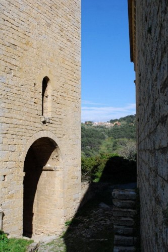 Andora - la porta del castello