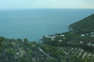 Arrivando a ..Baia delle Zagare…..