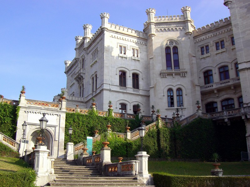 ''Quattro passi nel parco del castello'' - Trieste