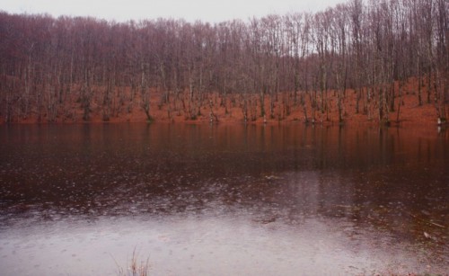 Roggiano Gravina - Lago dei due uomini. Chiove, chiove, chiove