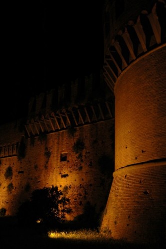 Imola - la rocca di notte Imola - la rocca di notte