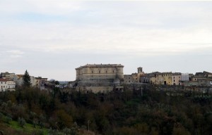 Alviano in un pomeriggio grigio