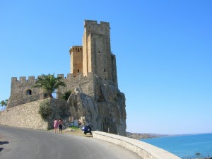 Castello di Roseto. ” Vertigini sul mare “