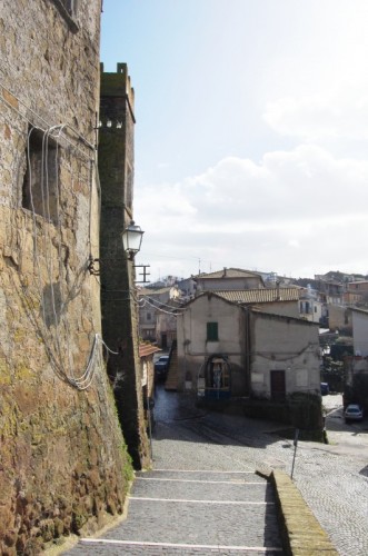 Magliano Romano - Magliano Romano, la torre del castello guarda il paese. Magliano Romano - Magliano Romano, la torre del castello guarda il paese.