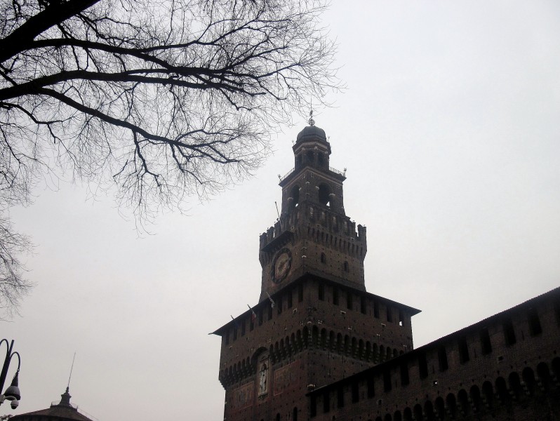''La torre del castello Sforzesco'' - Milano