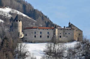 Castel  Pietra